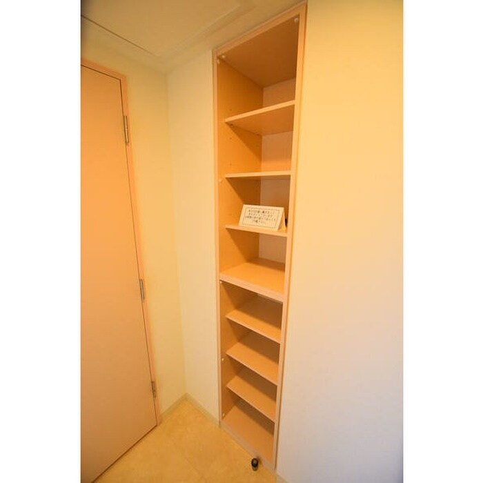 物件内観写真12　(靴箱)