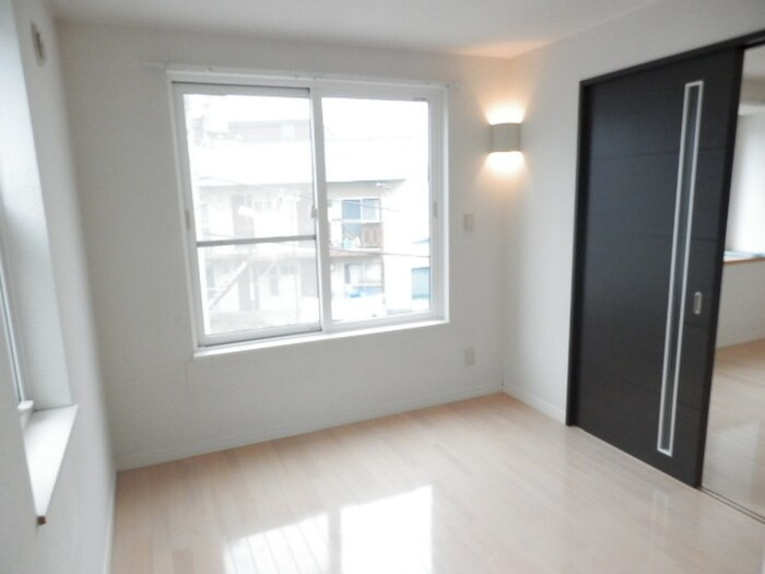 物件内観写真6　(居室)