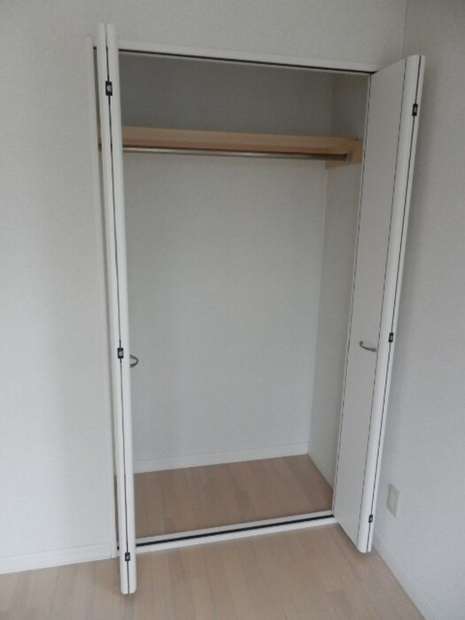 物件内観写真7　(収納)