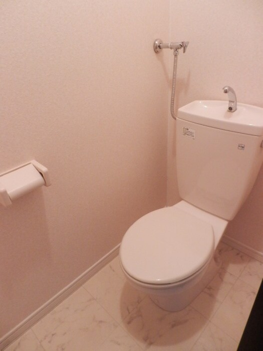 物件内観写真11　(トイレ)