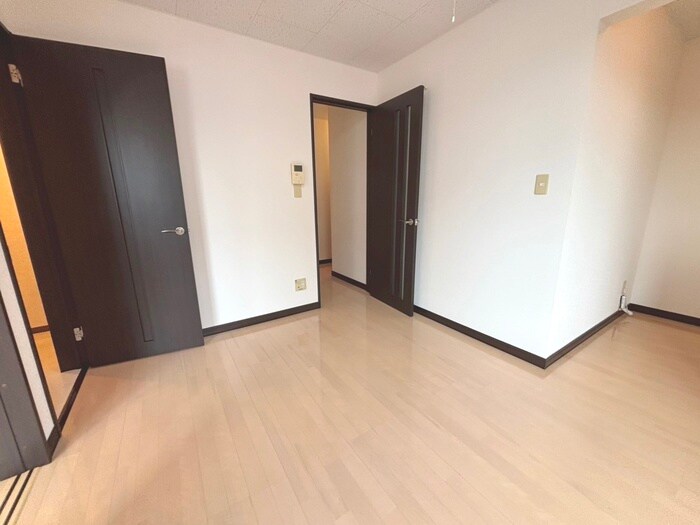 物件内観写真5　(居室)