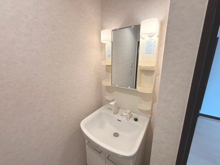 物件内観写真11　(洗面)