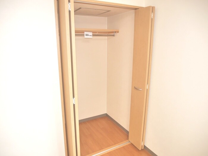 物件内観写真15　(収納)
