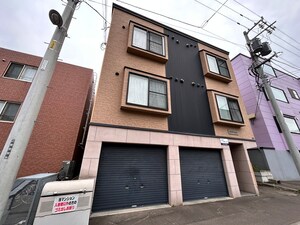 ノ－スフィ－ルド外観写真