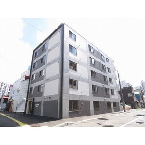 ルピナスウエスト外観写真