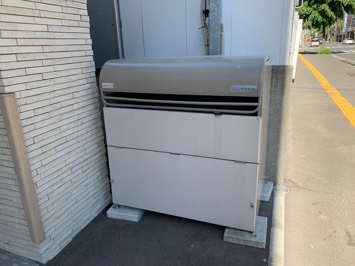 物件外観写真6　(建物設備)