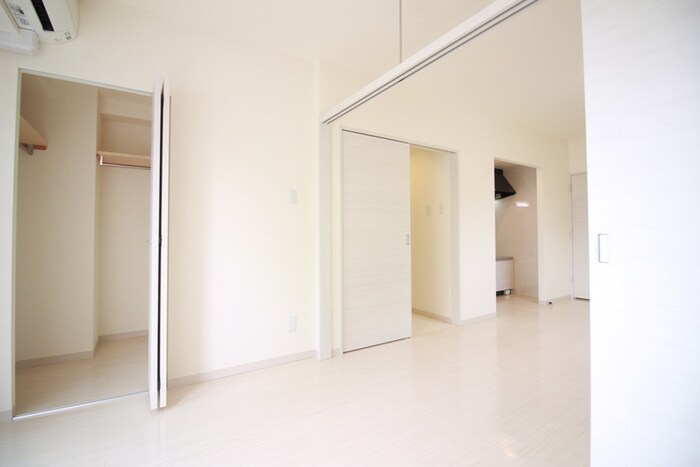 物件内観写真10　(居室)