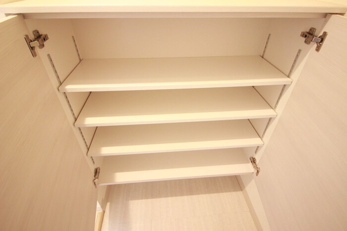 物件内観写真16　(靴箱)