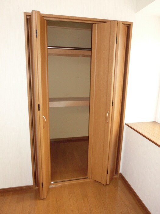 物件内観写真10　(収納)