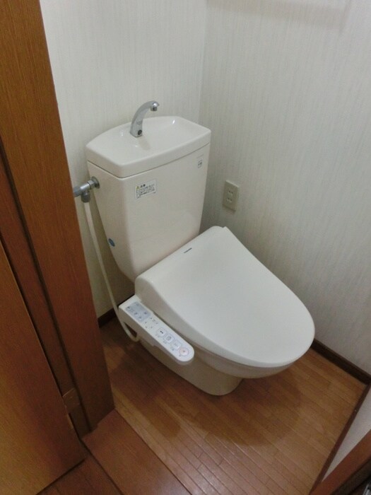 物件内観写真12　(トイレ)