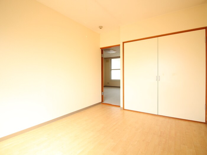 物件内観写真19　(居室)