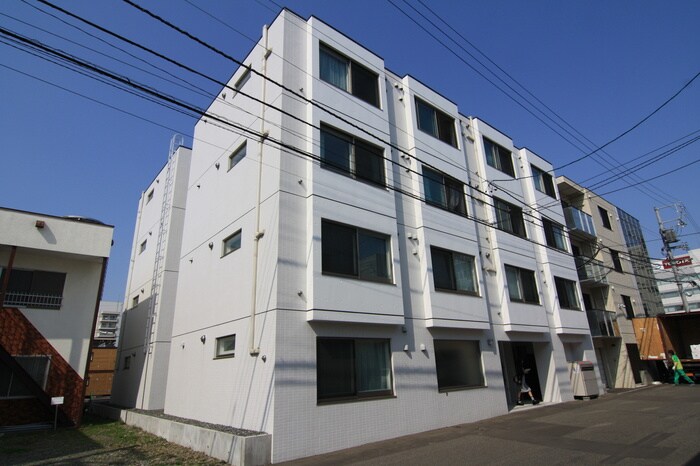 物件外観写真1　(外観写真)