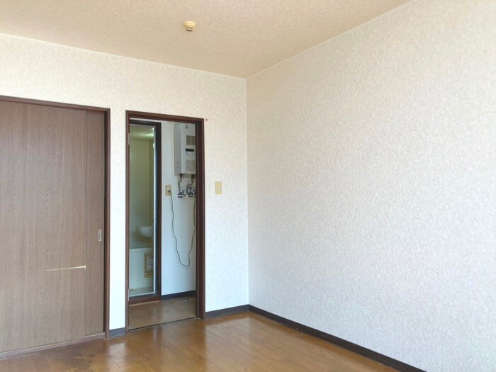 物件内観写真12　(居室)