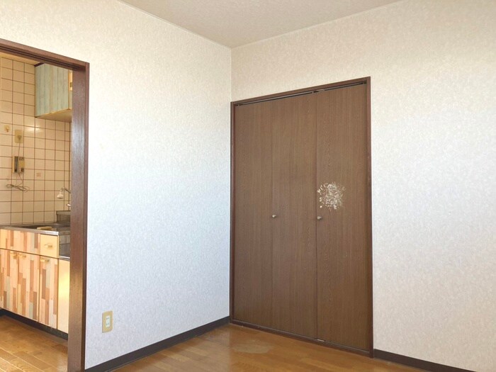 物件内観写真18　(居室)