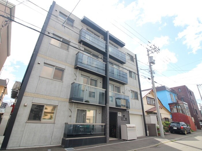 物件外観写真1　(外観写真)