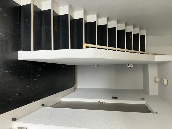 物件外観写真4　(エントランス部分)