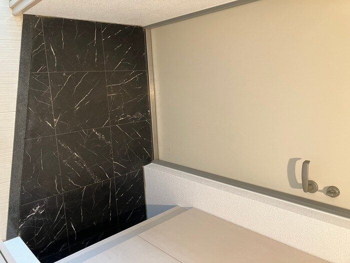 物件内観写真20　(玄関)