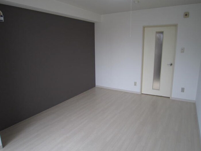 物件内観写真5　(居室)