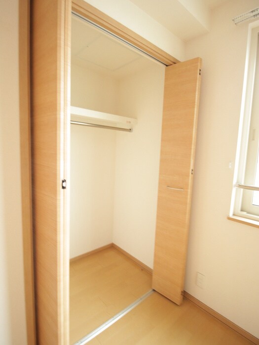 物件内観写真15　(収納)