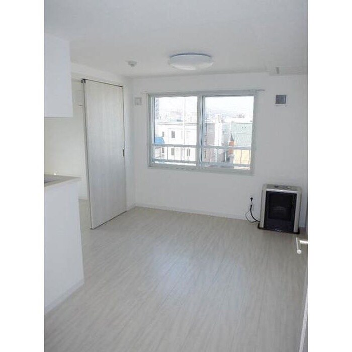 物件内観写真4　(居室)