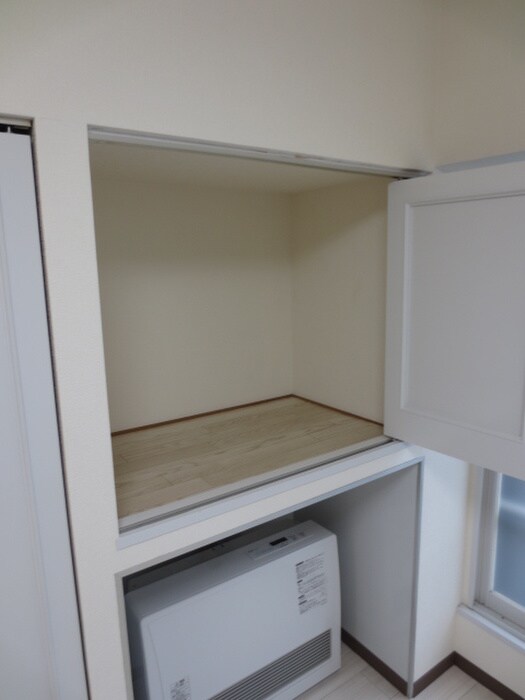 物件内観写真10　(収納)