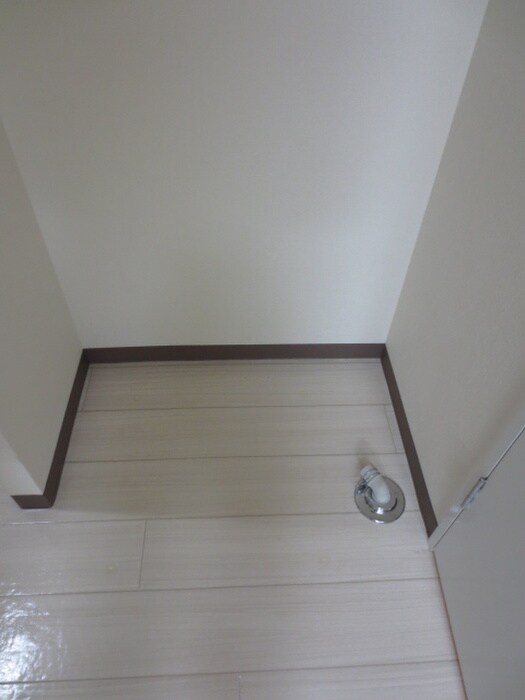 物件内観写真20　(洗濯機置場)