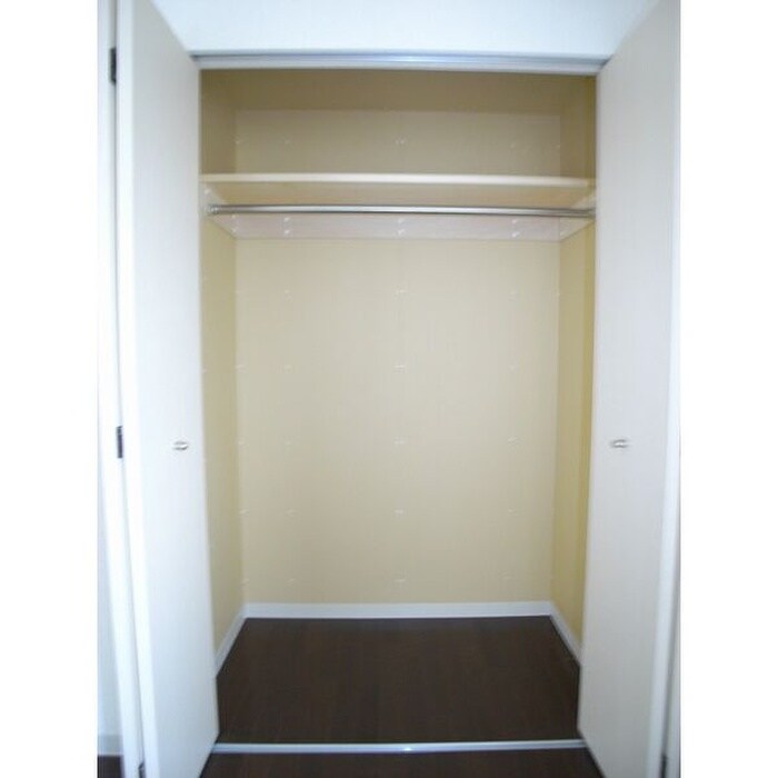 物件内観写真10　(収納)