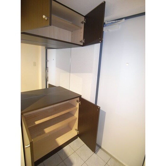 物件内観写真15　(靴箱)