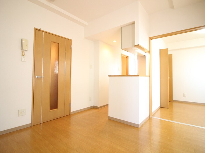 物件内観写真8　(居室)