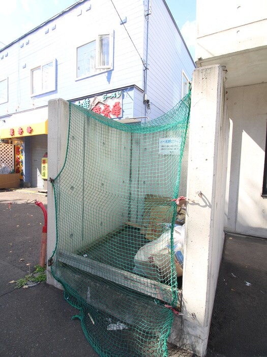 物件外観写真6　(建物設備)