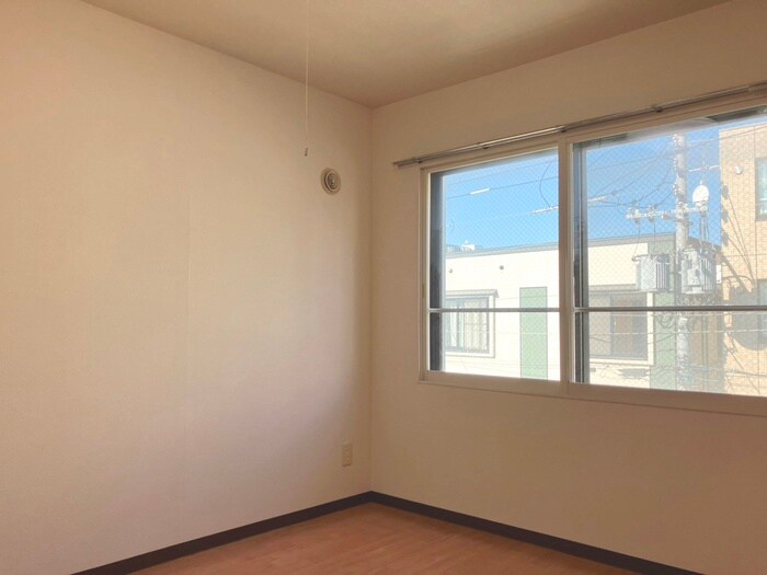 物件内観写真13　(居室)