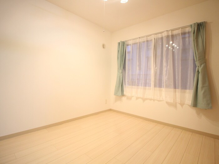 物件内観写真22　(居室)