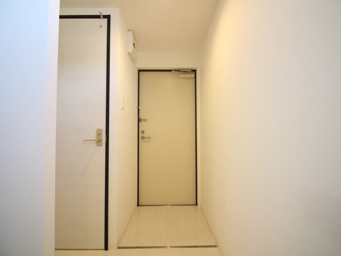 物件内観写真17　(玄関)