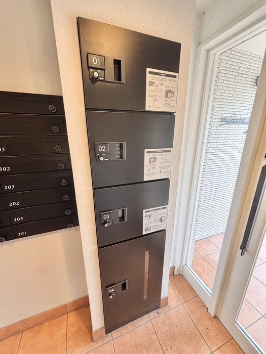 物件外観写真6　(建物設備)