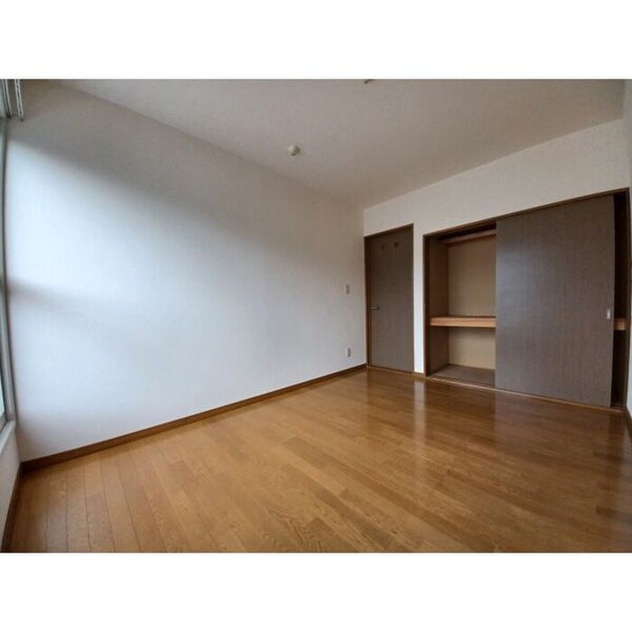 物件内観写真5　(居室)