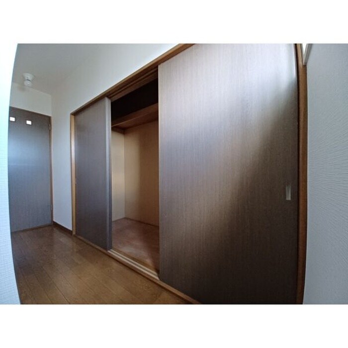 物件内観写真7　(収納)