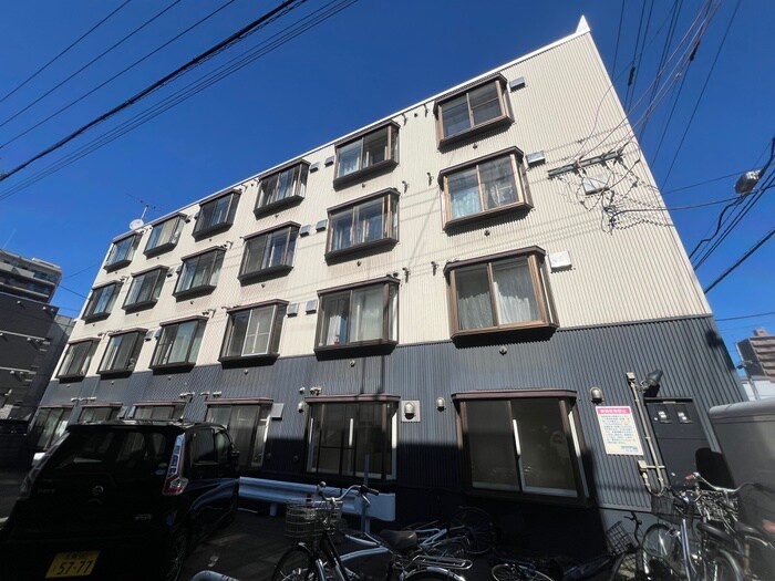 物件外観写真1　(外観写真)