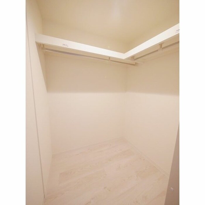 物件内観写真11　(収納)