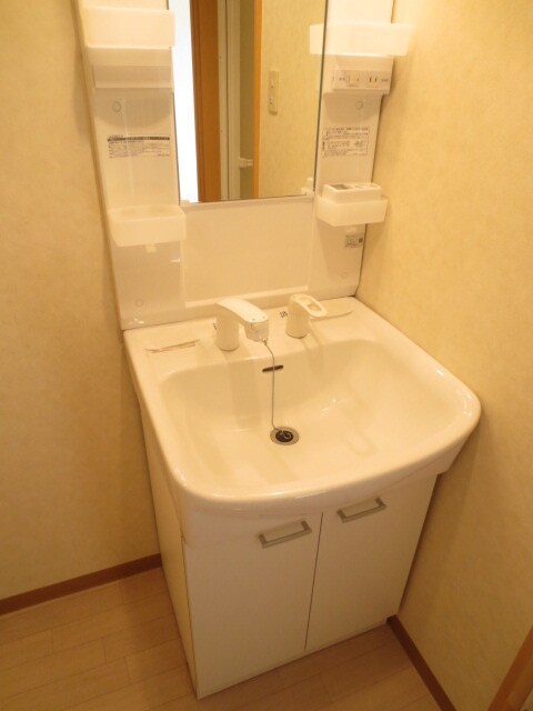 物件内観写真10　(洗面)