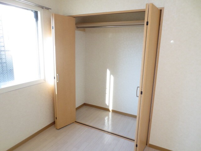 物件内観写真12　(収納)