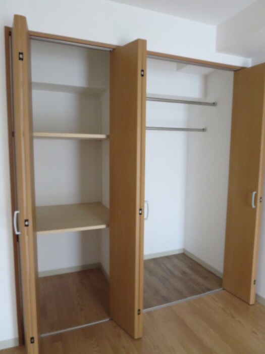 物件内観写真10　(収納)