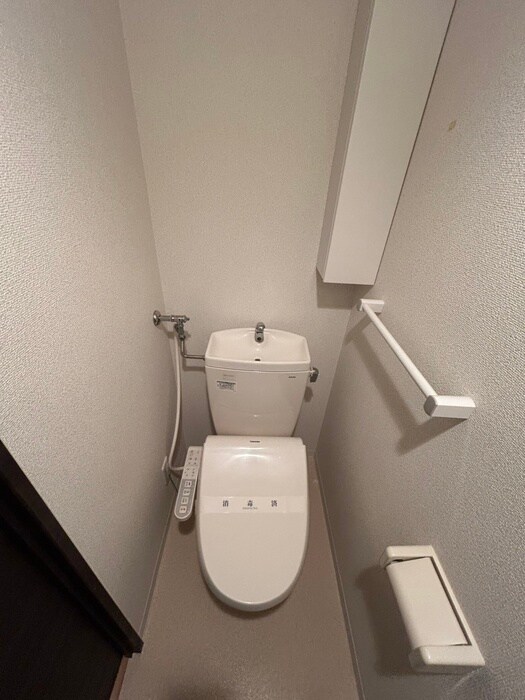 物件内観写真13　(トイレ)