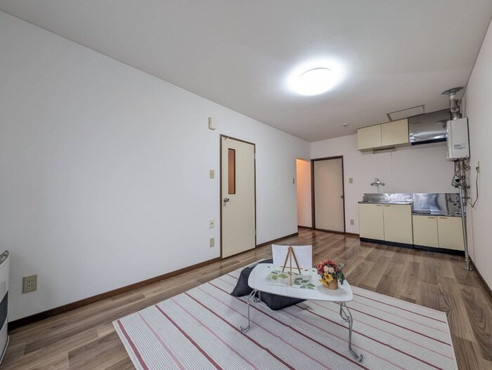 物件内観写真8　(居室)