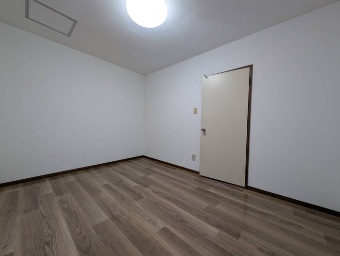 物件内観写真19　(居室)