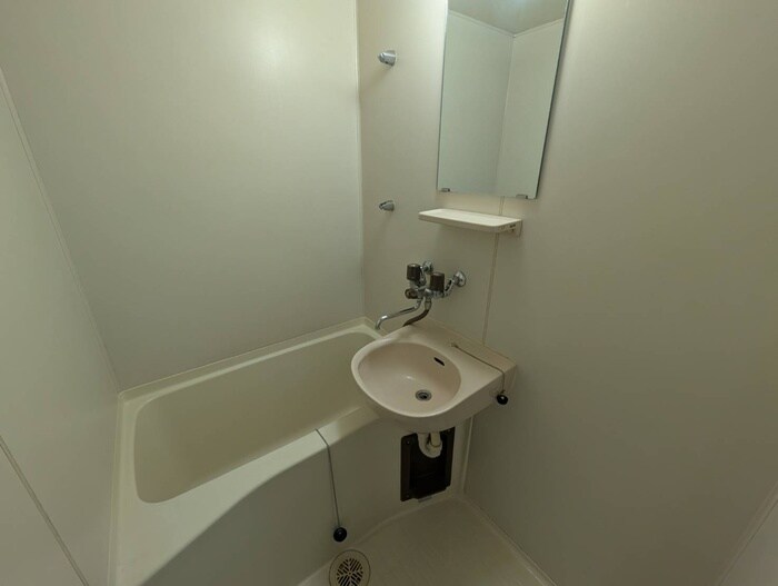 物件内観写真13　(バス／シャワールーム等)