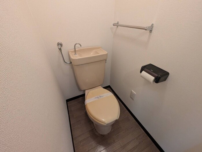 物件内観写真14　(トイレ)