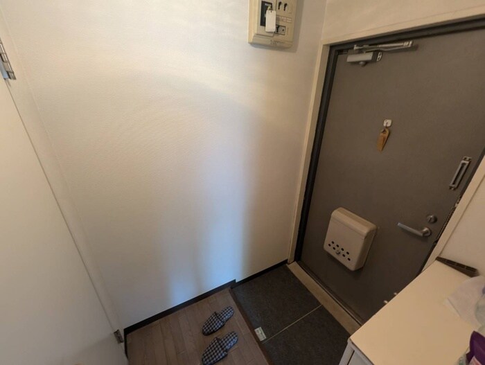 物件内観写真17　(玄関)