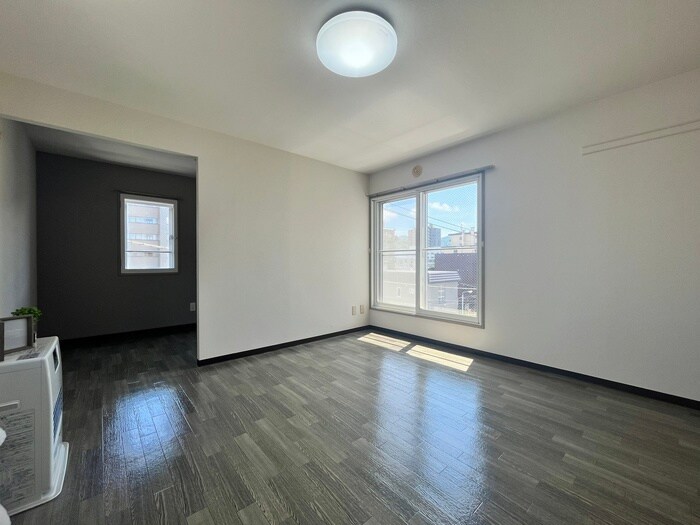 物件内観写真9　(居室)