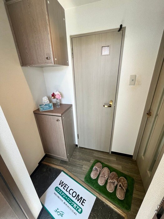 物件内観写真15　(玄関)