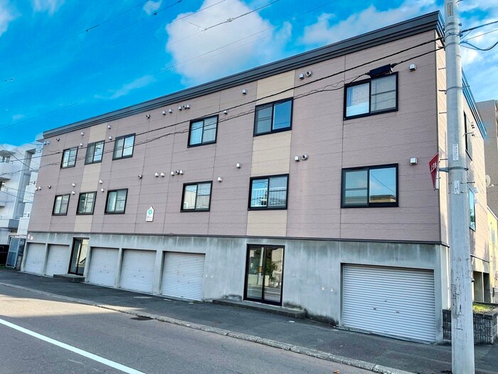 物件外観写真1　(外観写真)